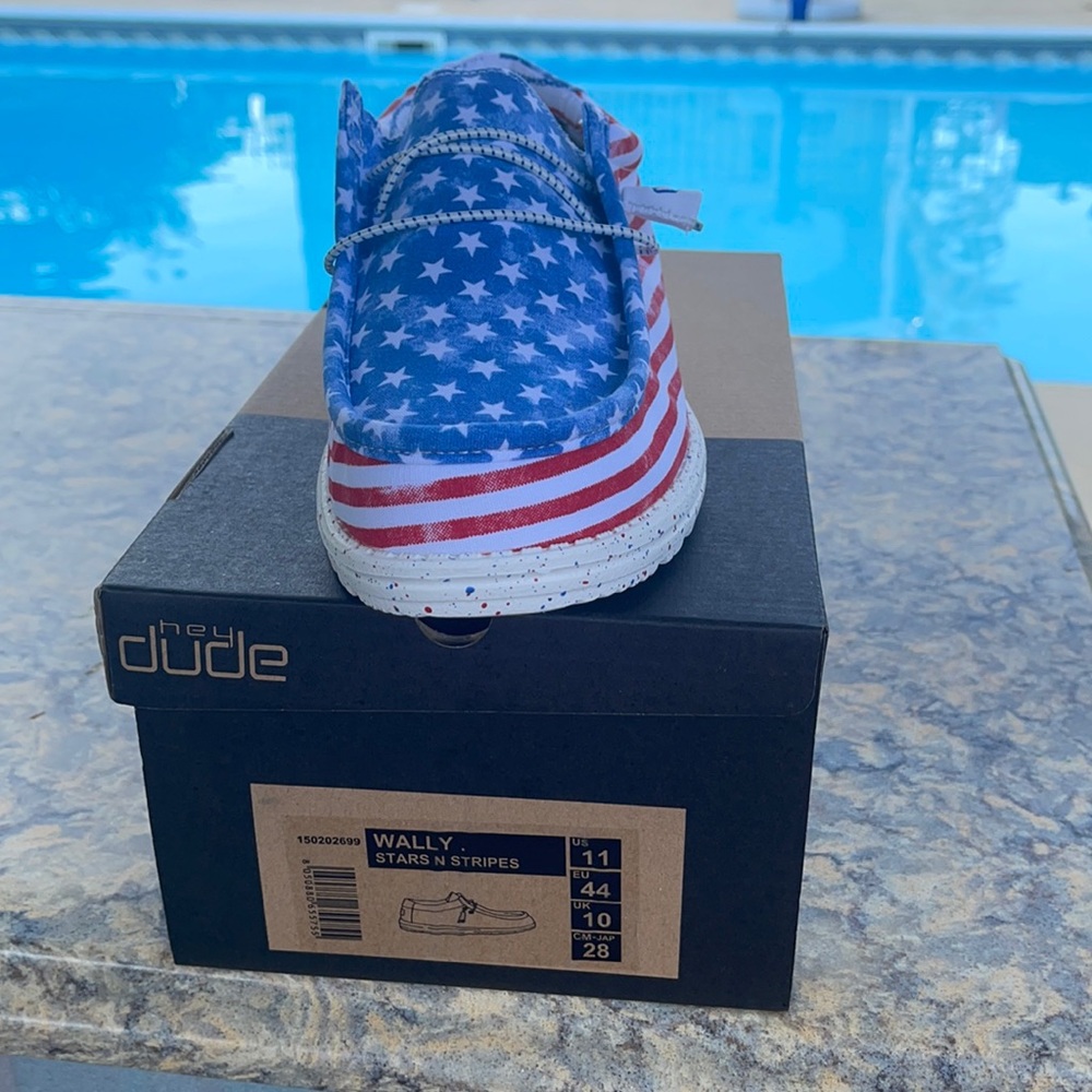Hey Dude Wally Stars N stripes size 11